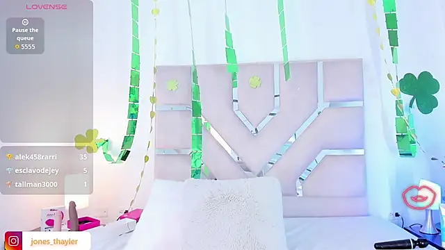 Thayler_jones live sex cam