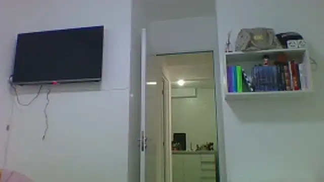 babybaby_baby (F young) - Mostro os peitos a cada 10tk