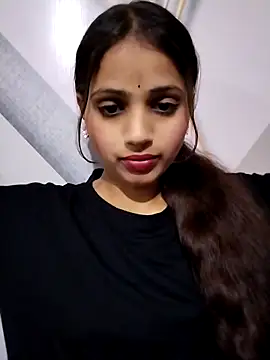 Webcam Model (Naina11100)  is live.Free join now!