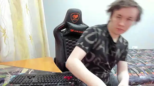 iliaskrislove - Iliaskrislove's free webcam - UK Sex Cams