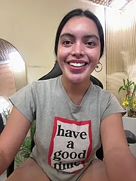 TS-SimplyTheBest live cam