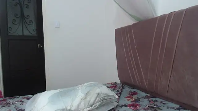 nathaly_jones_ - Nathaly_jones_'s free webcam - UK Sex Cams