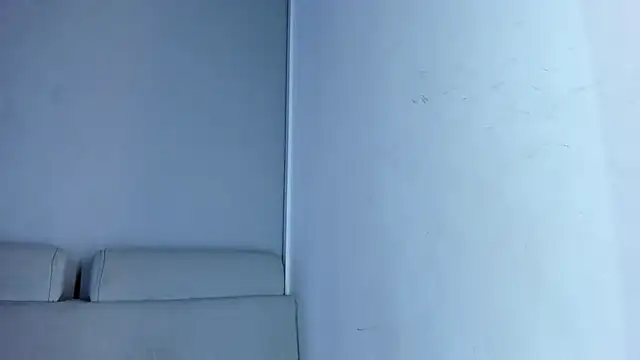 amareto_ (F young) - Slow & sexy reveal of my bigtits :fire: