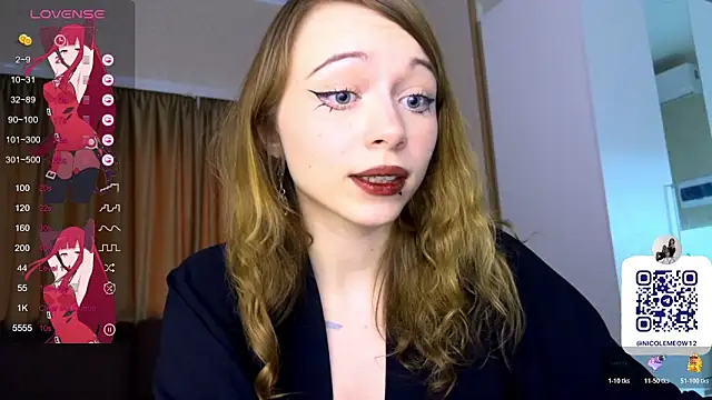 _sofiabrown (F young) - spank yourself 10 times