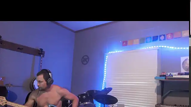 itsjameswebbscope (Ask my age) - Squirt Me Load, Matey!