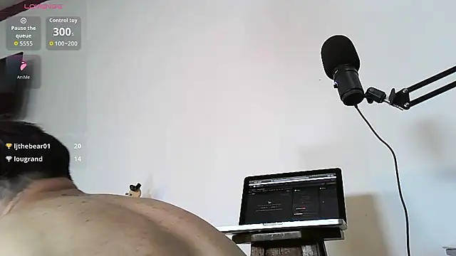 honey_ass25 (Ask my age) - 20 spanks🌸🌸🌸