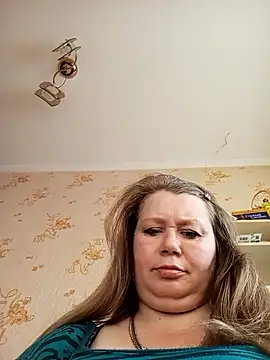 Webcam Model (KiraStanton)  is live.Free join now!