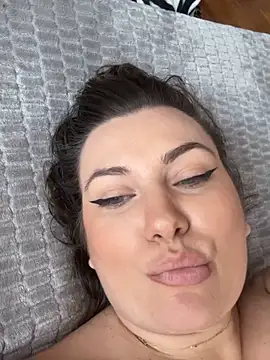 sweetcurvess (F young) - Make my first day memorable