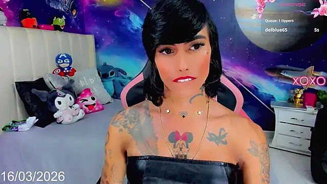 Nella_Dolls live cam