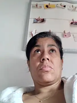 Molly_newman6 live cam