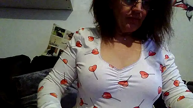 rubyyrosee - RubyyRosee's free webcam - UK Sex Cams