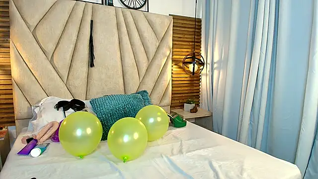 kimberlyfox_t - KimberlyFox_t's free webcam - UK Sex Cams