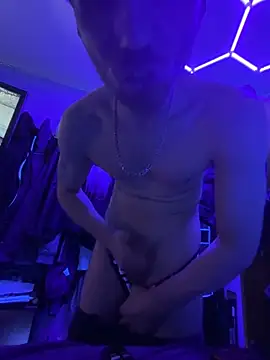 Cloudd_Kingg_Ice... Live Webcam on Stripchat