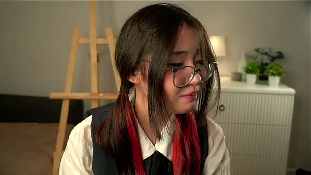 nellemihalko - NelleMihalko's free webcam - UK Sex Cams