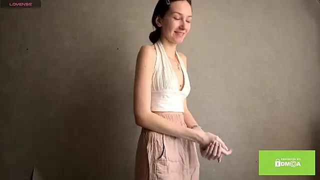 BeeutyLady53 live cam