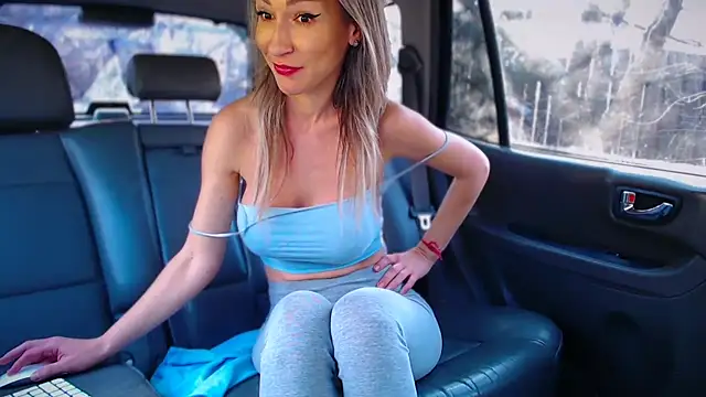 Yourguiltypassionn live cam