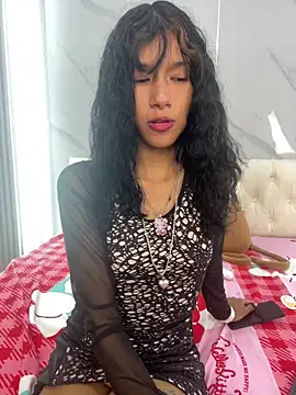 hampensweet (F teen) - puppy fingers