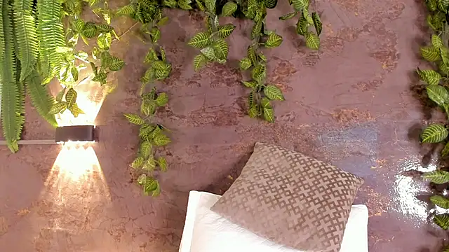 emily_hunter12 - Emily_hunter12's free webcam - UK Sex Cams