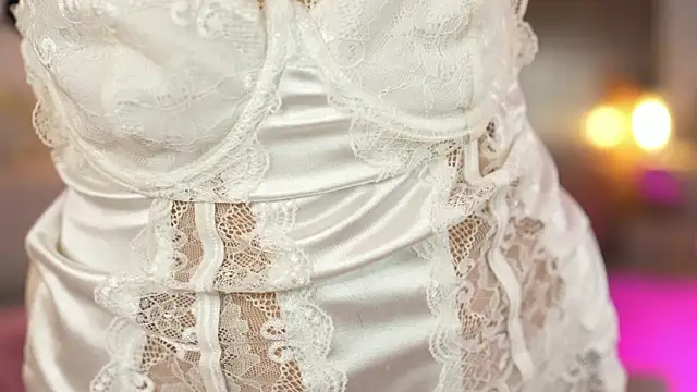 amyblair (F young) - my lips all over on your hard cock