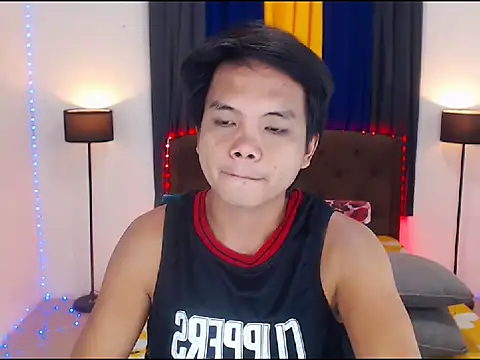 ianhardfucker (M young) - HORNY HERE