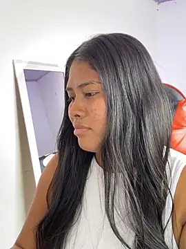 hurren_pasha (F young) - Show tits