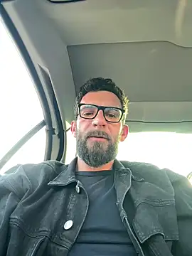 michel_huge (Ask my age) - Make me naked