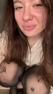 kimi_ass (F young) - Glass plug in ass