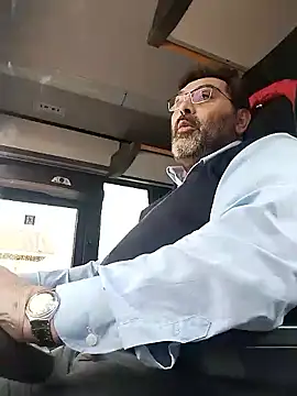 necroforo (Ask my age) - Doccia e gioco con dildo a casa