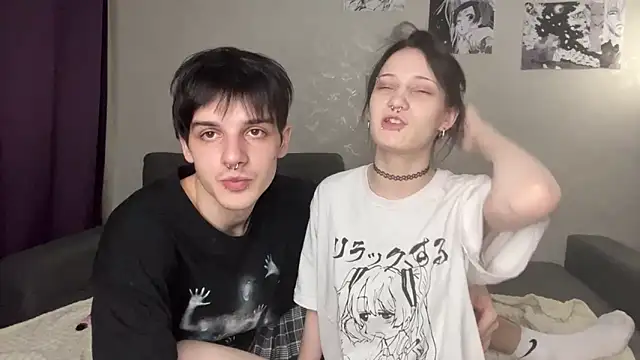 altycouple (Ask my age) - show boobs