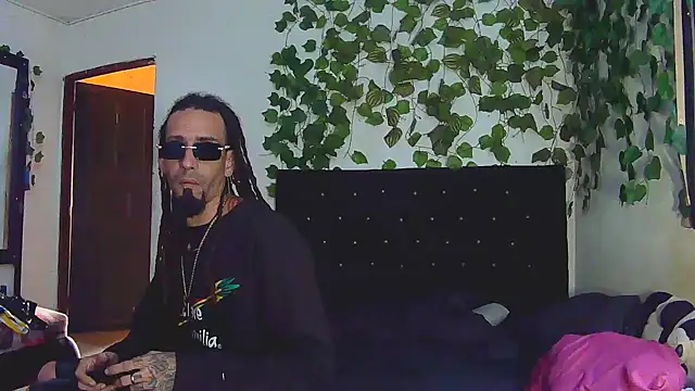 caribbeanlover1 live cam