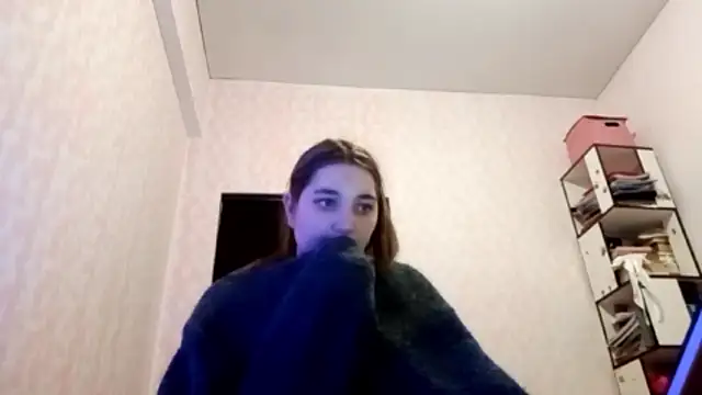 janinethielman (F teen) - show feet