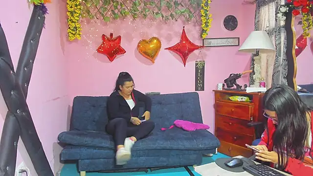 lesbiancuple - Lesbiancuple's free webcam - UK Sex Cams