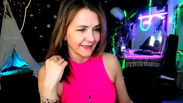 NicoleHitman live cam