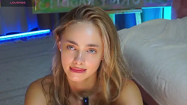 AliciaMellow live cam