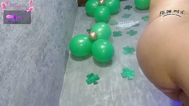 Lena_helleen live cam