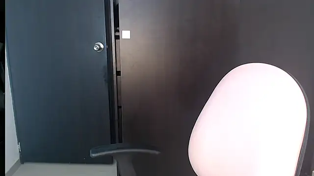 Aantoniaa_brown27 live cam