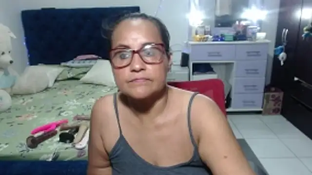 pervert_mommy_ (F mature) - give me your love