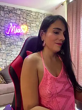 miaswwe - Miaswwe's free webcam