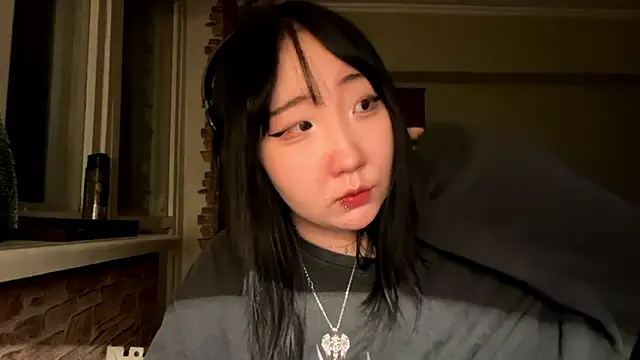 Yunananaa live sex cam