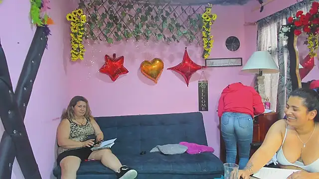 lesbiancuple live sex cam