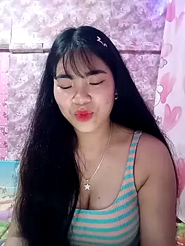 Girlsexxy-excitef live cam