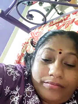 Webcam Model (yamini1431)  is live.Free join now!