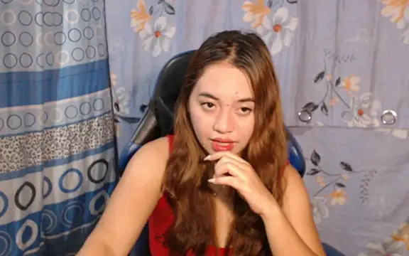 urlover_mae26 - Urlover_mae26's free webcam - UK Sex Cams