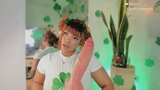 nicolemorelli2 - Nicolemorelli2's free webcam - UK Sex Cams