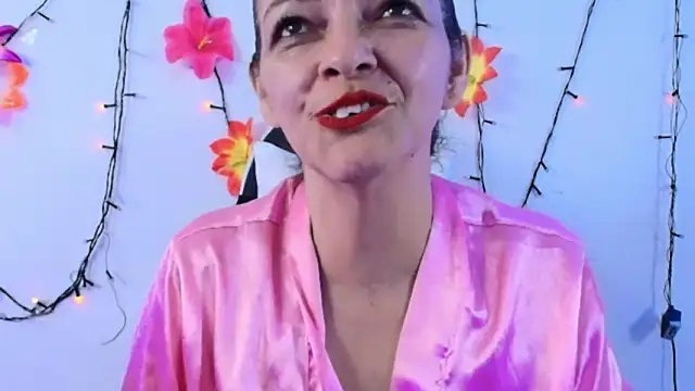 carol_miss2 (F milf) - Bring your tongue to my nipples