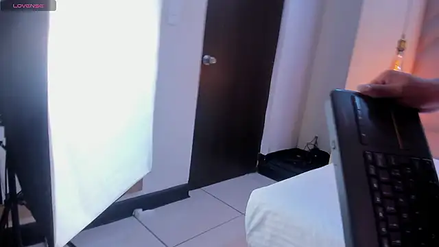 isabellafoox (F young) - control my show