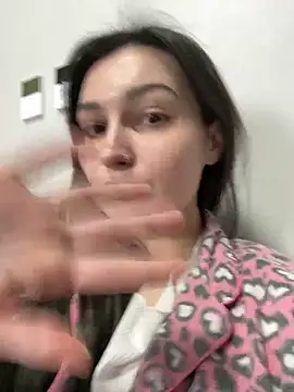 lunalovelee - Lunalovelee's free webcam - UK Sex Cams