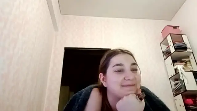 janinethielman (F teen) - show feet