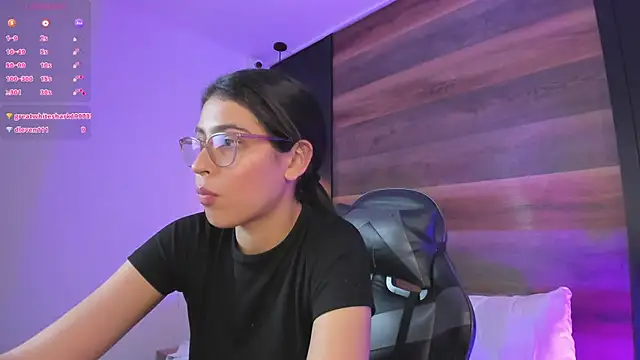 desireee_ - Desireee_'s free webcam - UK Sex Cams