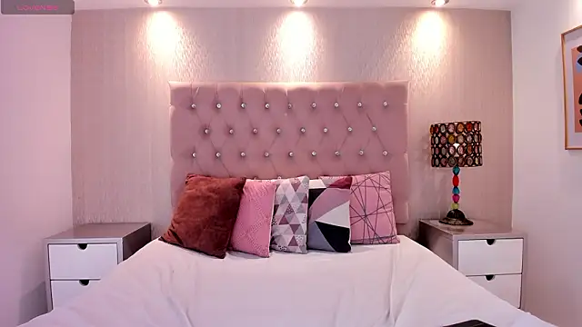 natyqueen_ - NatyQueen_'s free webcam - UK Sex Cams